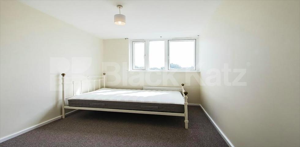 			LET , 4 Bedroom, 1 bath, 1 reception Apartment			 Amina Way, London Bridge/Bermondsey Borders